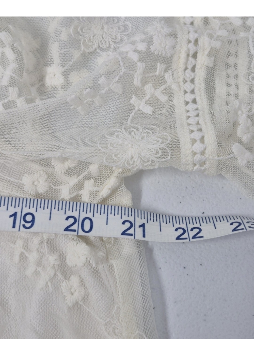 WESTPORT  Women's Blouse Floral Lace Peasant Top Bell Sleeves Cream Boho Size L - Picture 10 of 11